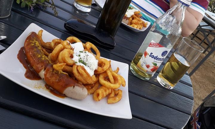 Mole Biergarten Sommerlounge